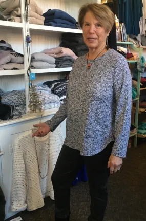 LuluB 3/4 Sleeve Round Neck Top with Scoop Hemline & 2 Pockets..UPF 50  and Coolant in Fabric